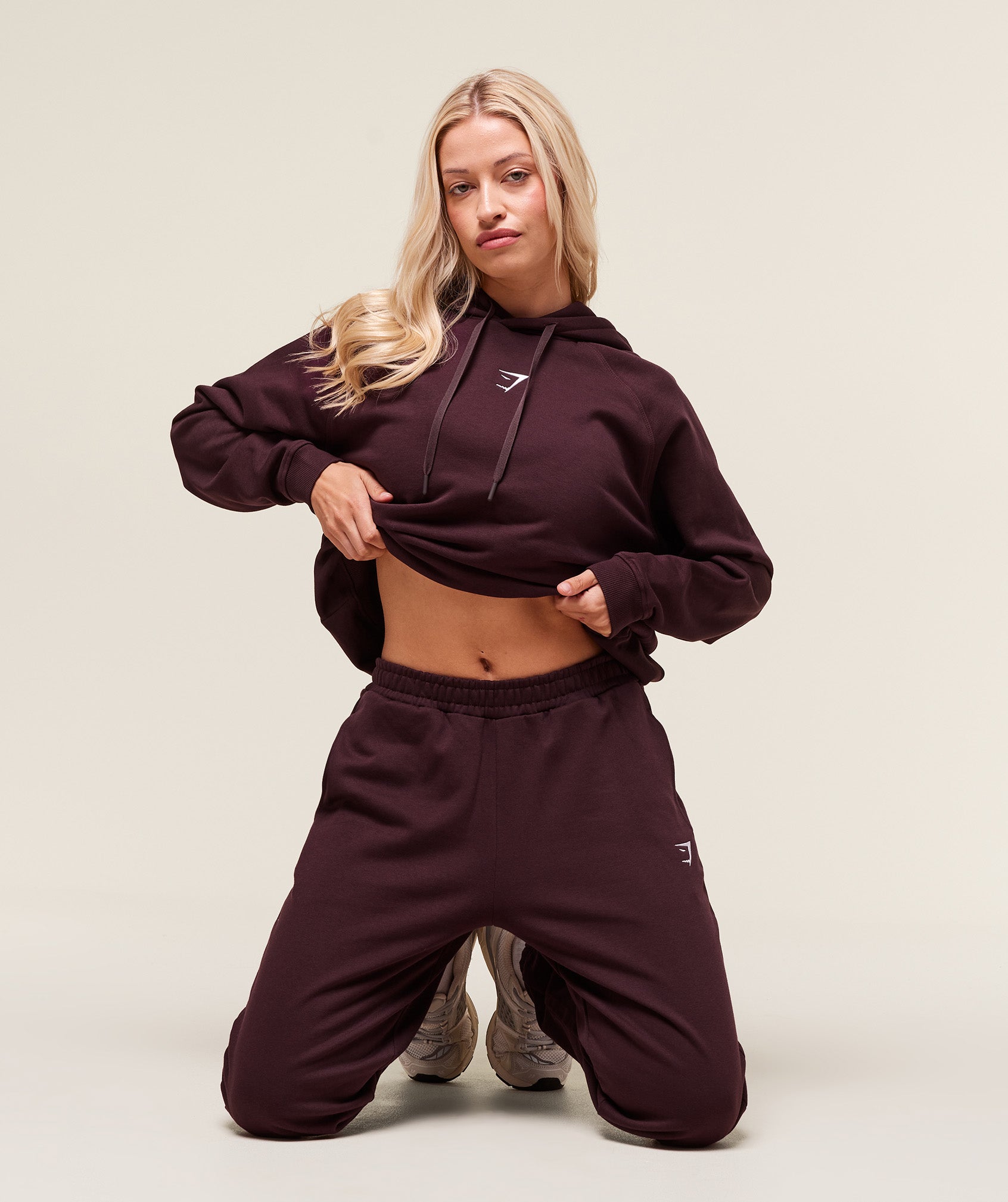 gymshark-training-oversized-fleece-hoodie-pullovers-purple-aw25-1