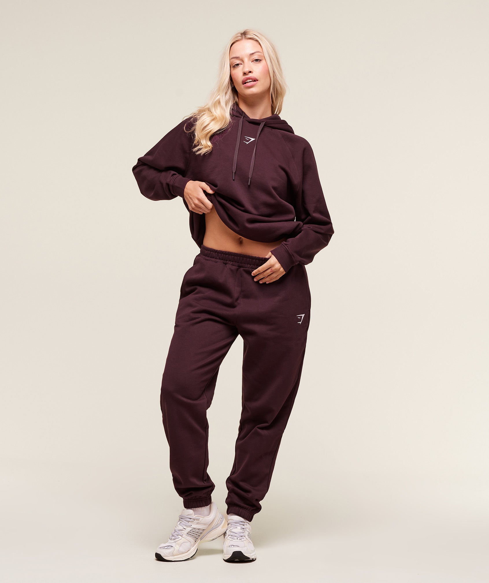 gymshark-training-oversized-fleece-hoodie-pullovers-purple-aw25-1