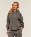 gymshark-training-oversized-fleece-hoodie-pullovers-brown-ss26