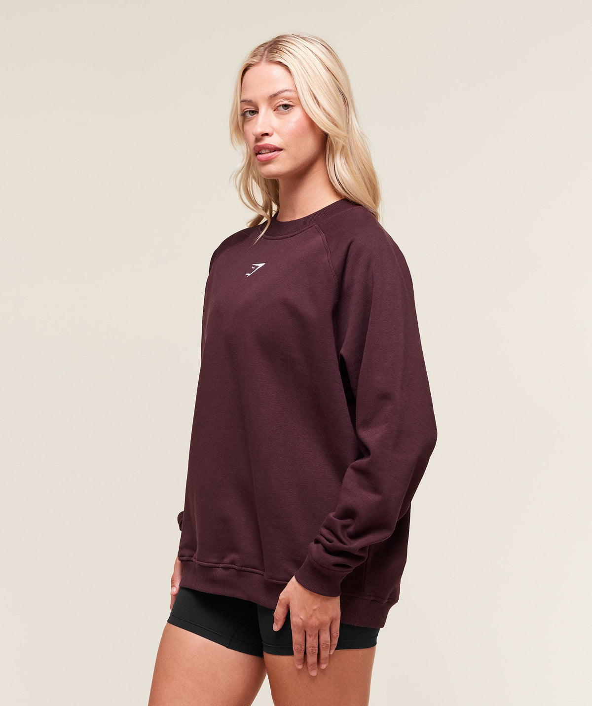 gymshark-training-oversized-fleece-sweatshirt-pullovers-purple-aw25