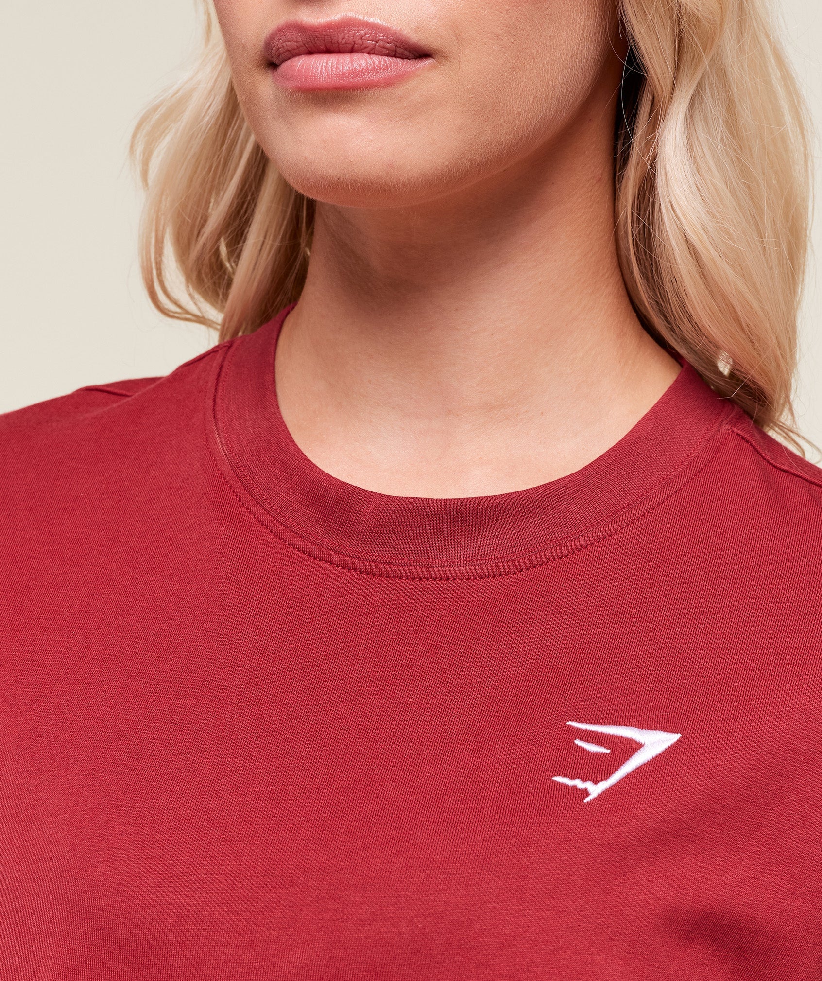 gymshark-training-oversized-t-shirt-ss-tops-red-aw25