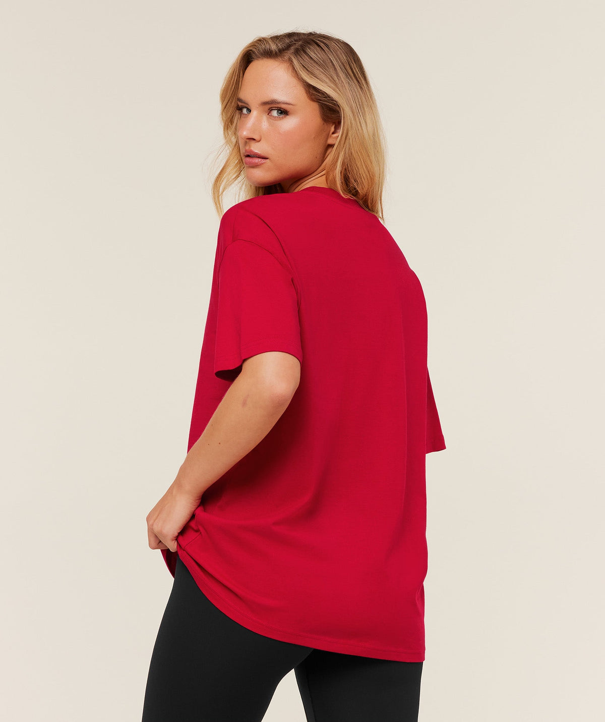 gymshark-training-oversized-t-shirt-ss-tops