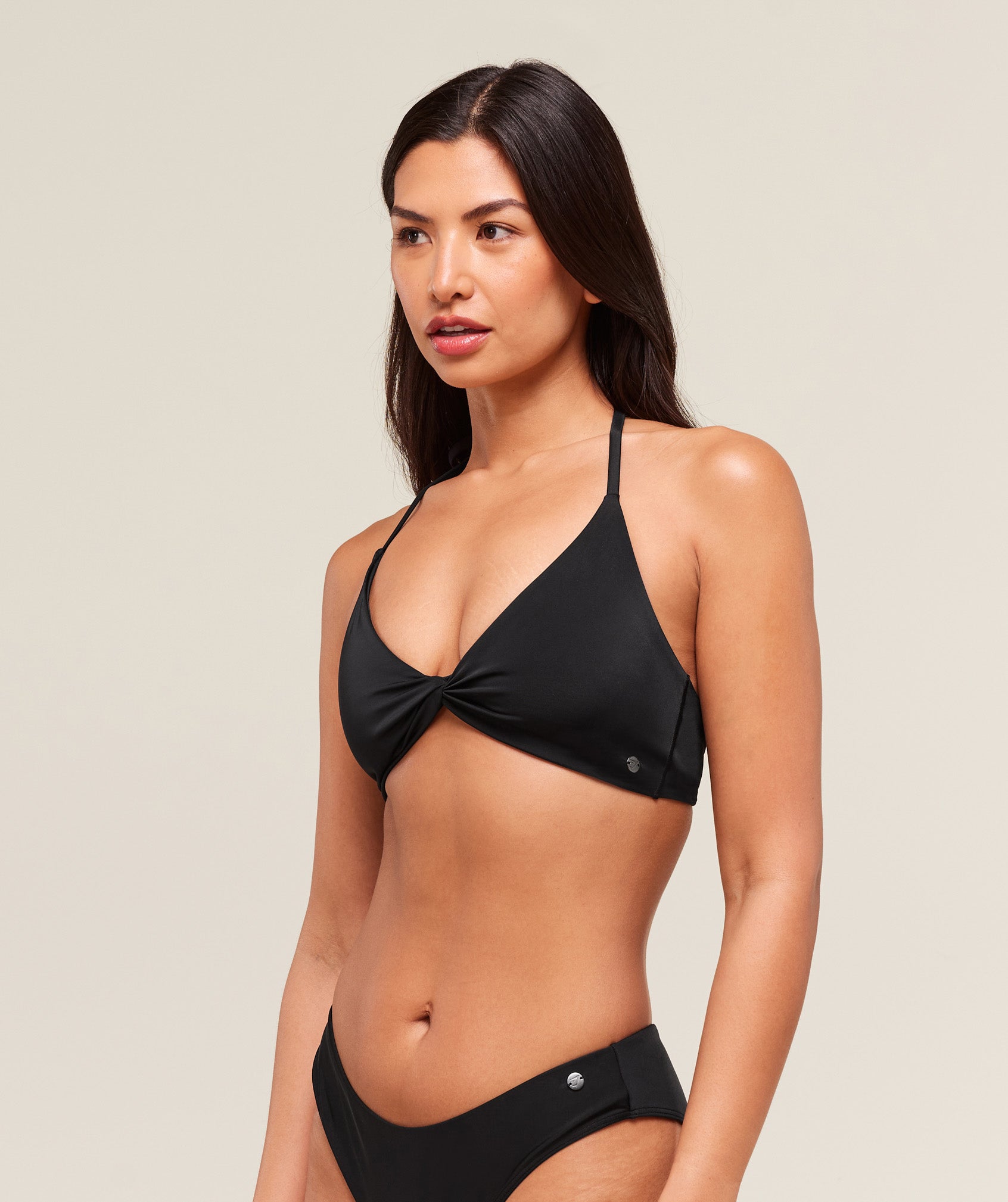 gymshark-twist-front-bikini-top-swimwear-black-ss25