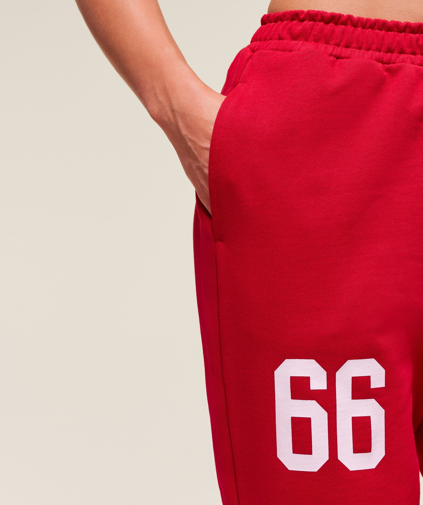 gymshark-varsity-graphic-oversized-jogger-pants-red-ss25