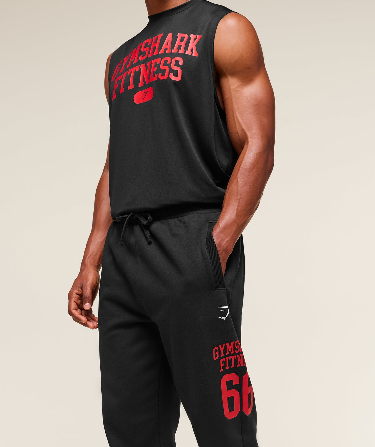 gymshark-varsity-oversized-jogger-pants-black-ss25