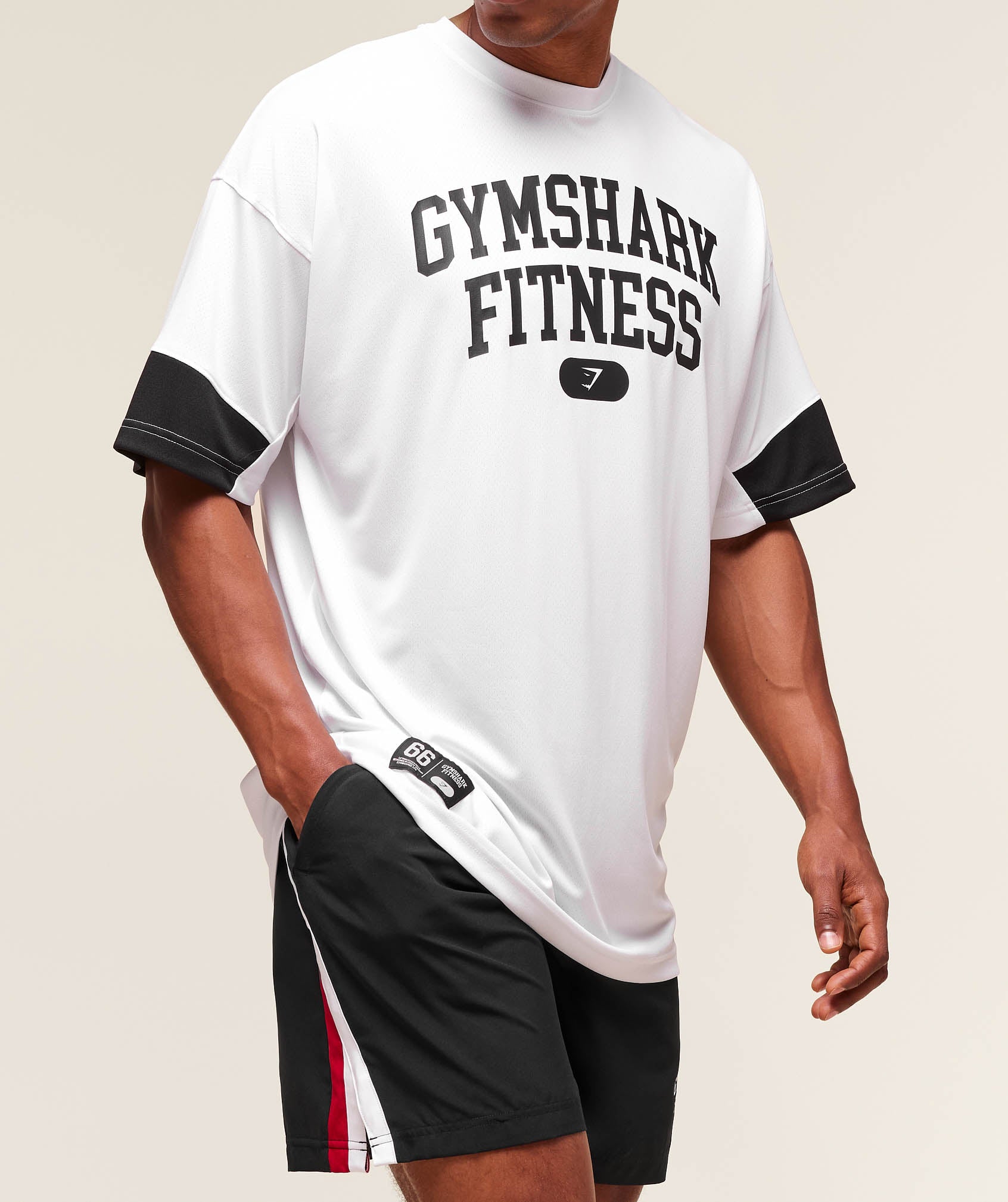 gymshark-varsity-oversized-t-shirt-ss-tops-white-ss25