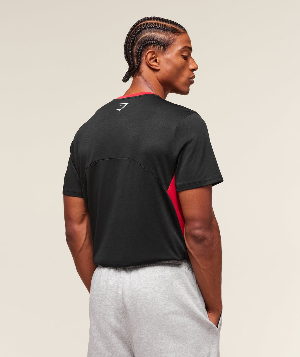 gymshark-varsity-tech-t-shirt-ss-tops-black-ss25