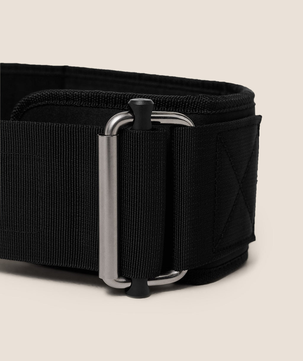 gymshark-velcro-weightlifting-belt-equipment
