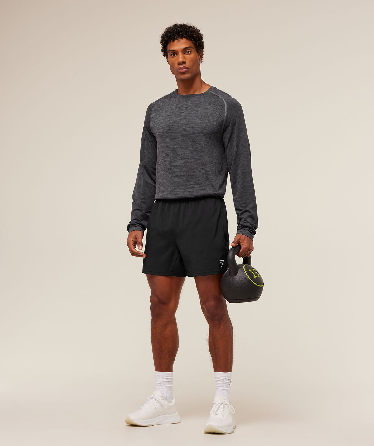 gymshark-versatile-seamless-long-sleeve-t-shirt-ls-tops-grey-aw25