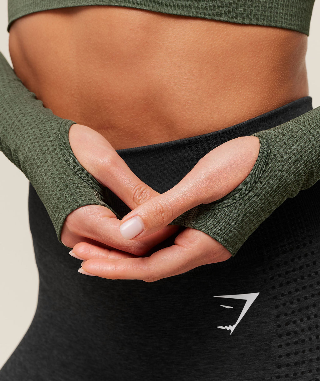 gymshark-vital-seamless-2-0-crop-top-base-green-marl-ss24