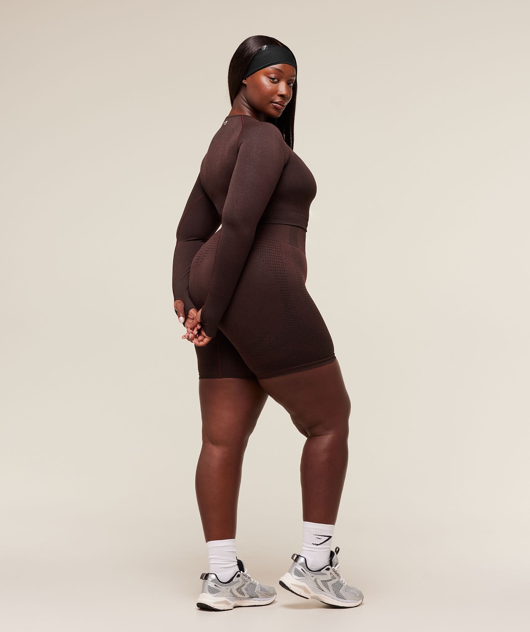 gymshark-vital-seamless-2-0-crop-top-crop-tops-brown-aw25
