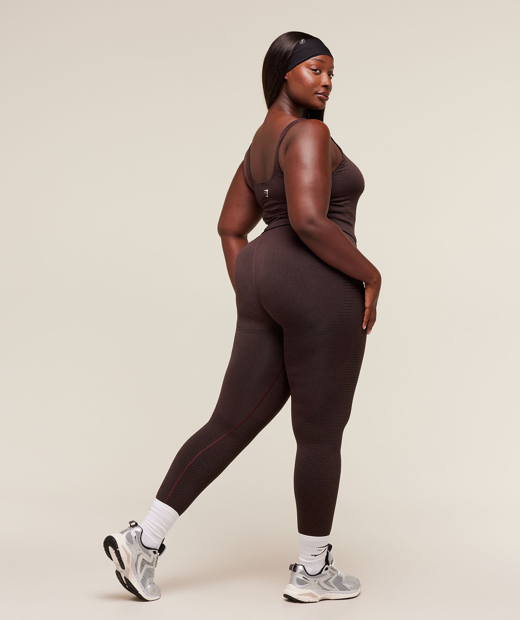 gymshark-vital-seamless-2-0-leggings-leggings-brown-aw25-1