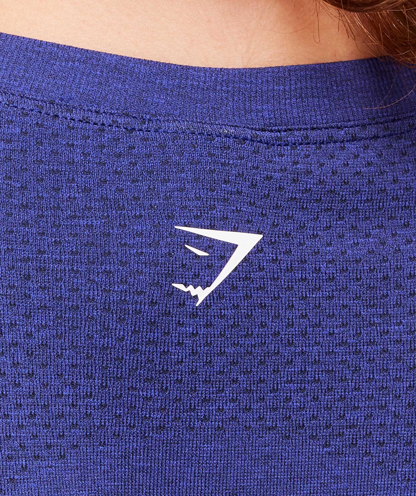 gymshark-vital-seamless-2-0-light-t-shirt-cobalt-purple-marl-aw23