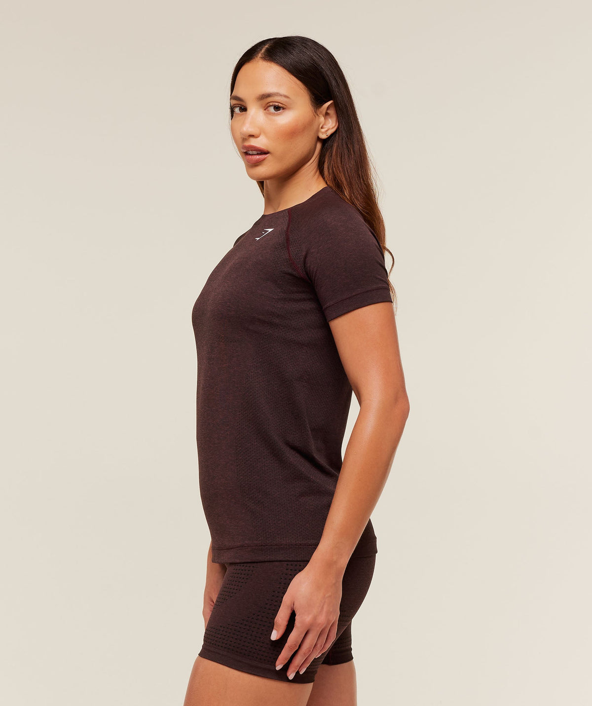gymshark-vital-seamless-2-0-light-t-shirt-ss-tops-brown-aw25