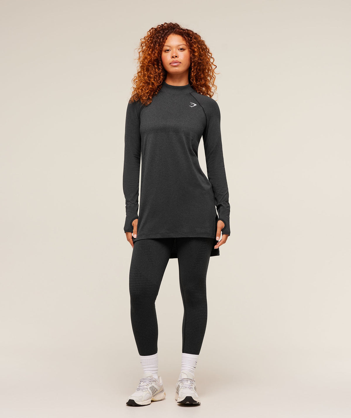 gymshark-vital-seamless-long-line-top-black-marl-aw22