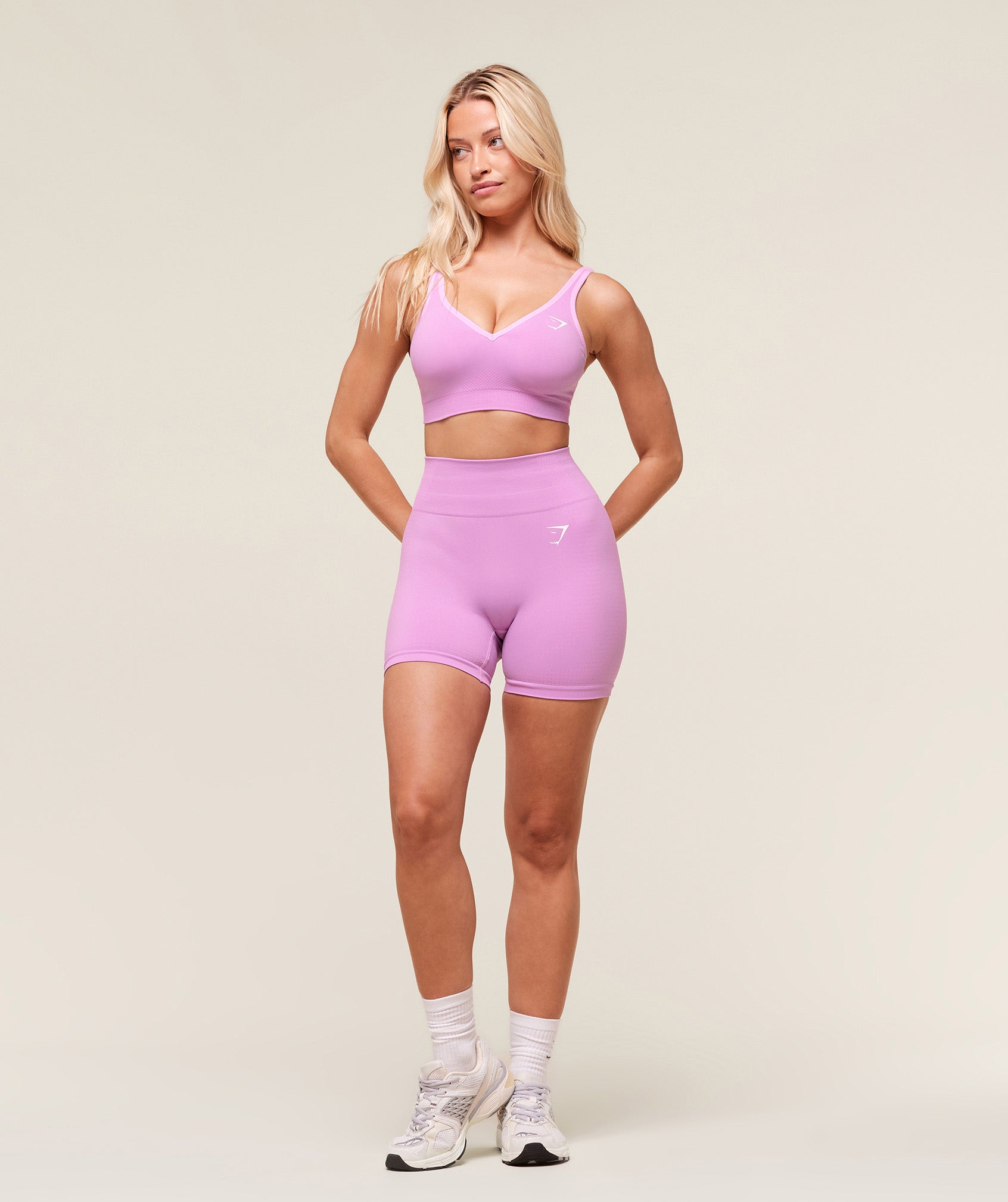 gymshark-vital-seamless-2-0-shorts-shorts-pink-ss25-1