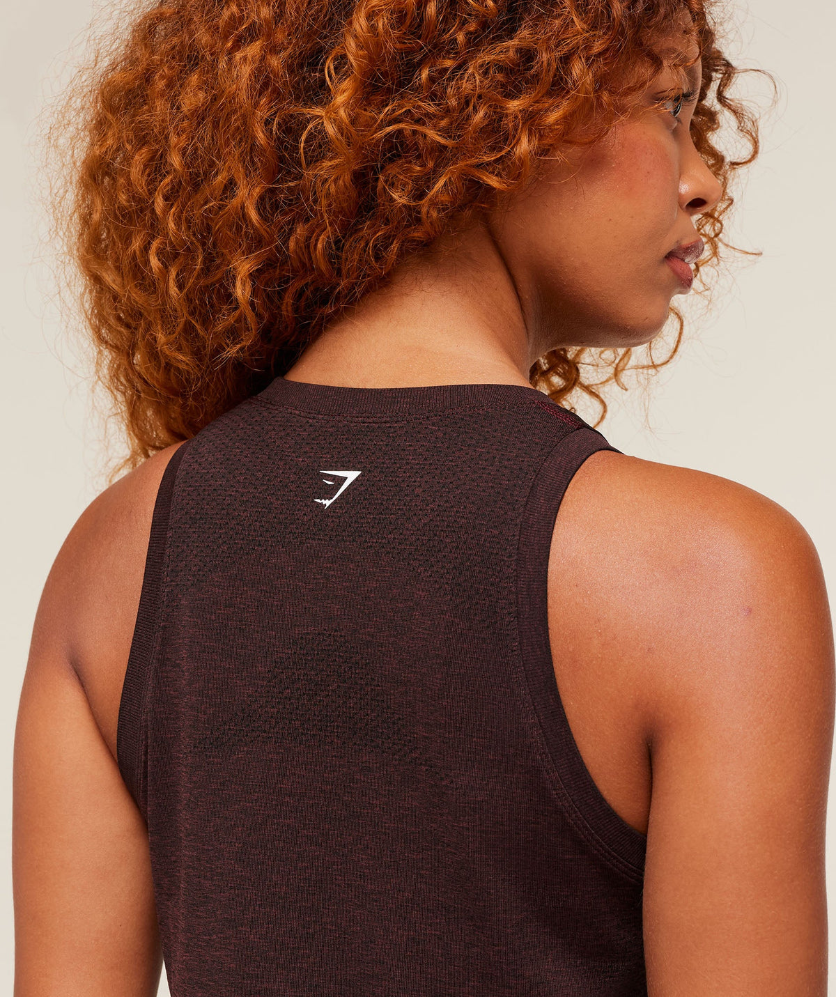 gymshark-vital-seamless-light-tank-sleeveless-tops-brown-aw25