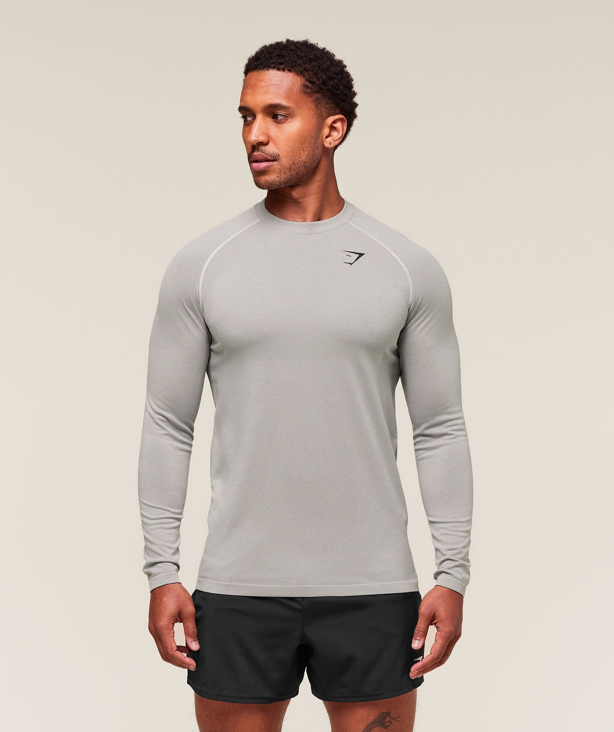 gymshark-vital-seamless-long-sleeve-t-shirt-ls-tops-grey-ss25