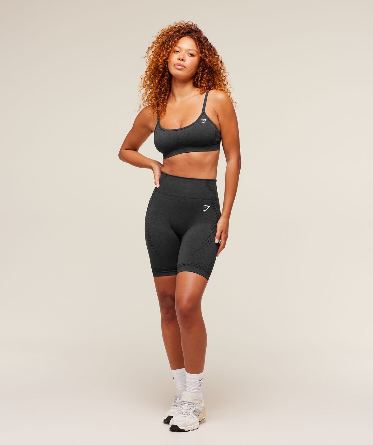 gymshark-vital-seamless-sports-bra-black-marl-aw24