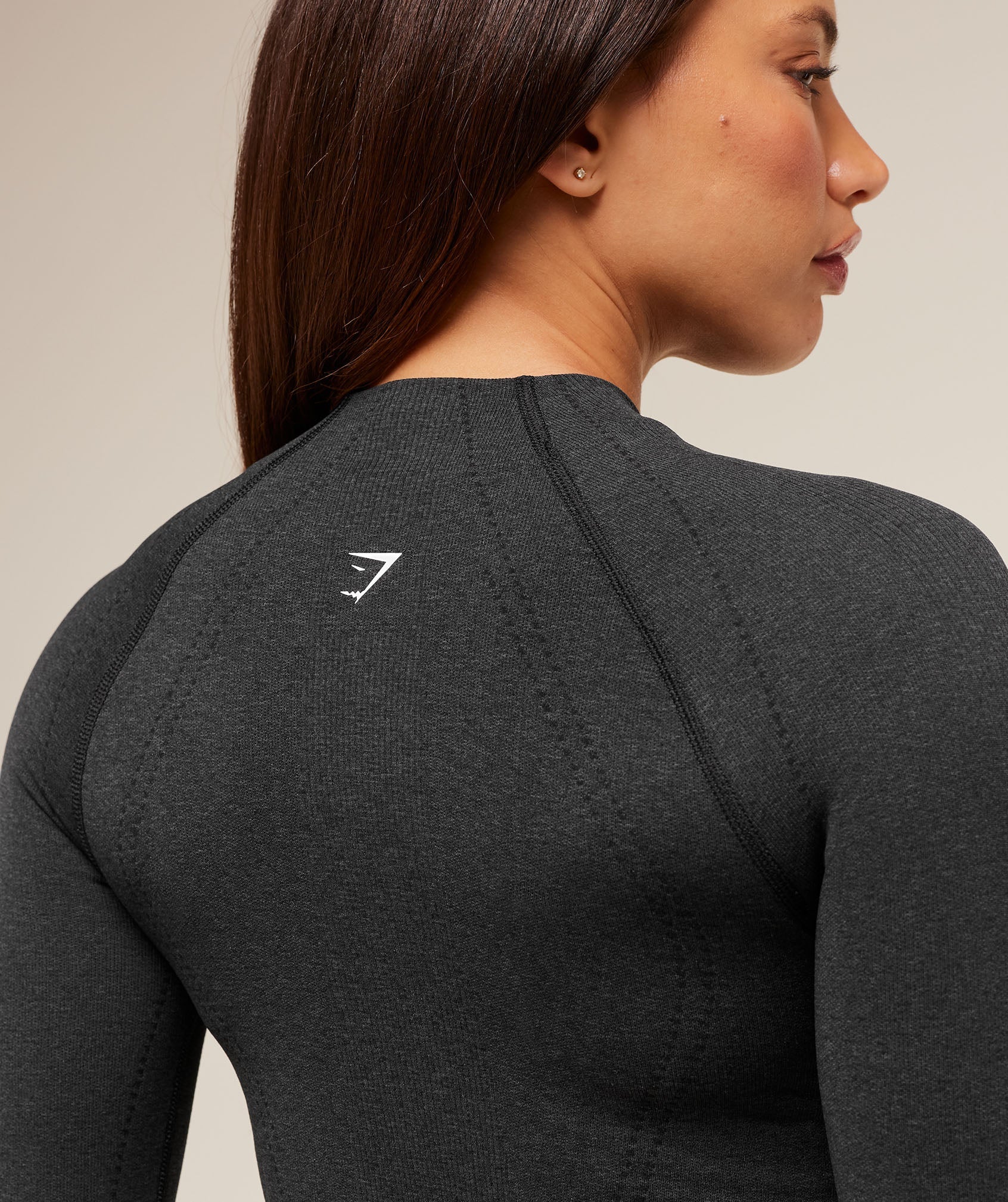 gymshark-vital-seamless-warm-jacket-jackets-outerwear-black-aw25
