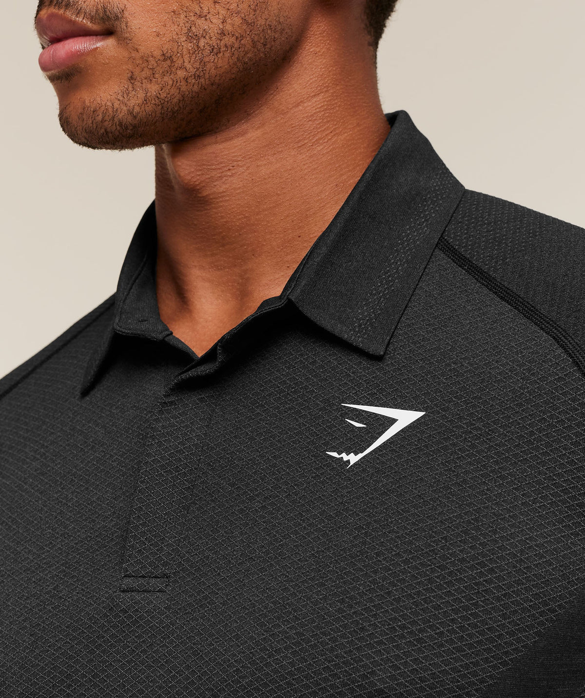 gymshark-vital-seamless-polo-ss-tops-black-aw25