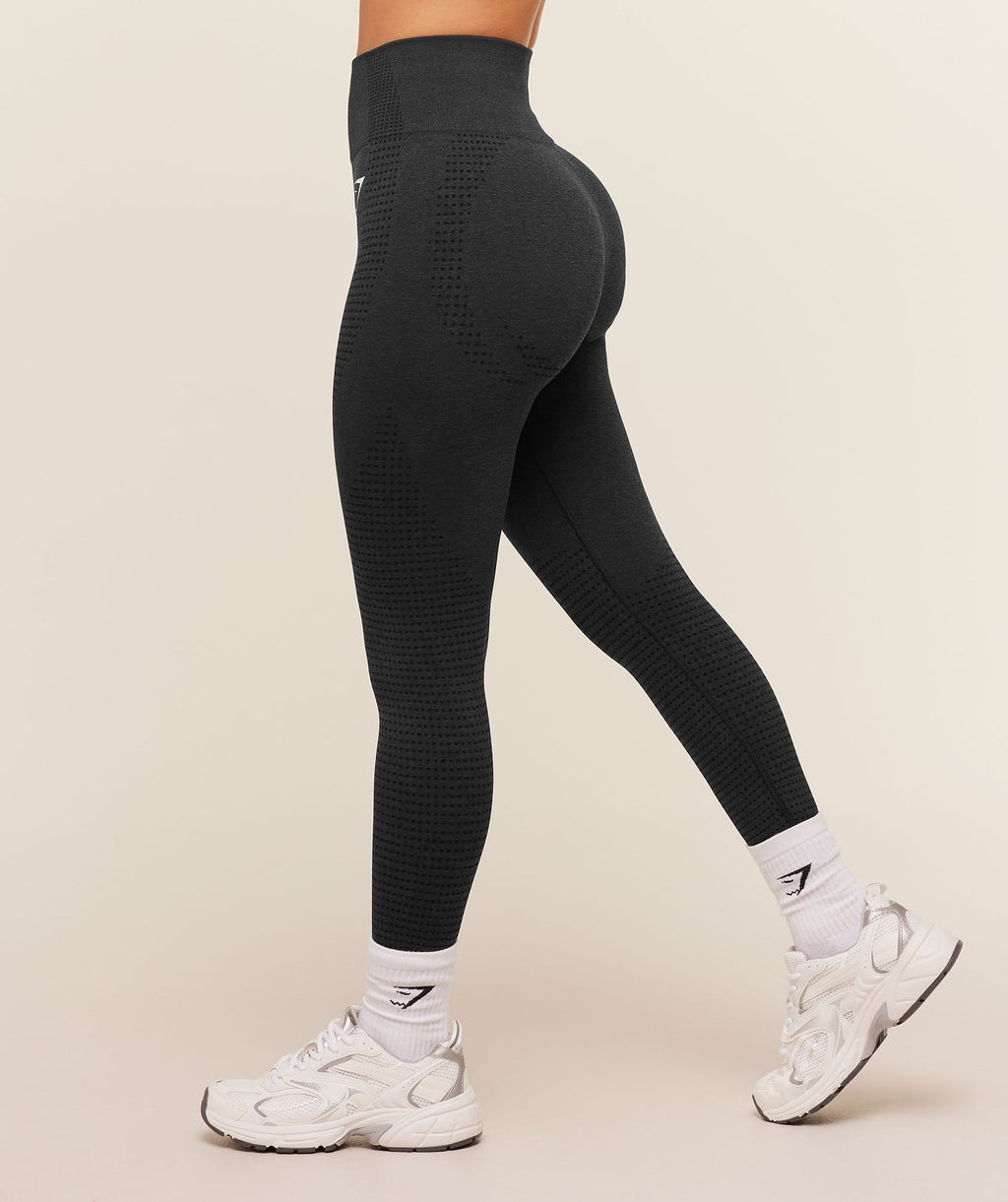 gymshark-vital-seamless-short-leggings-black-marl-aw24