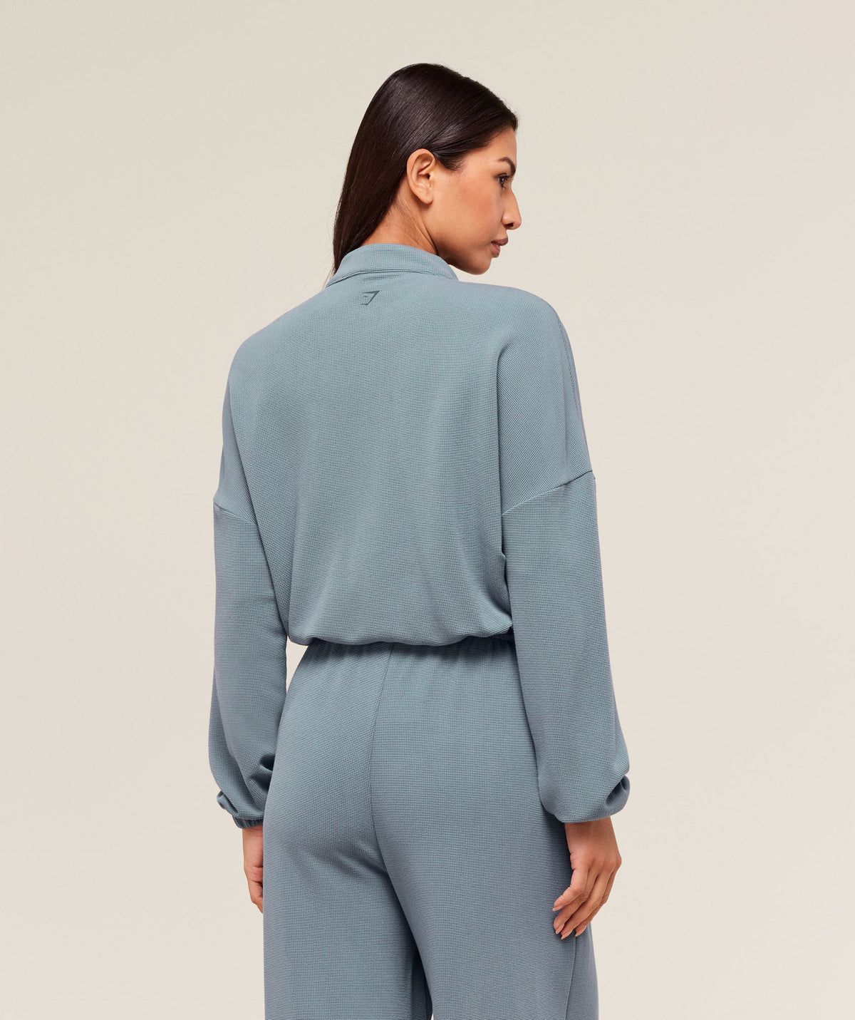 gymshark-waffle-midi-zip-up-jacket-jackets-outerwear-blue-ss25
