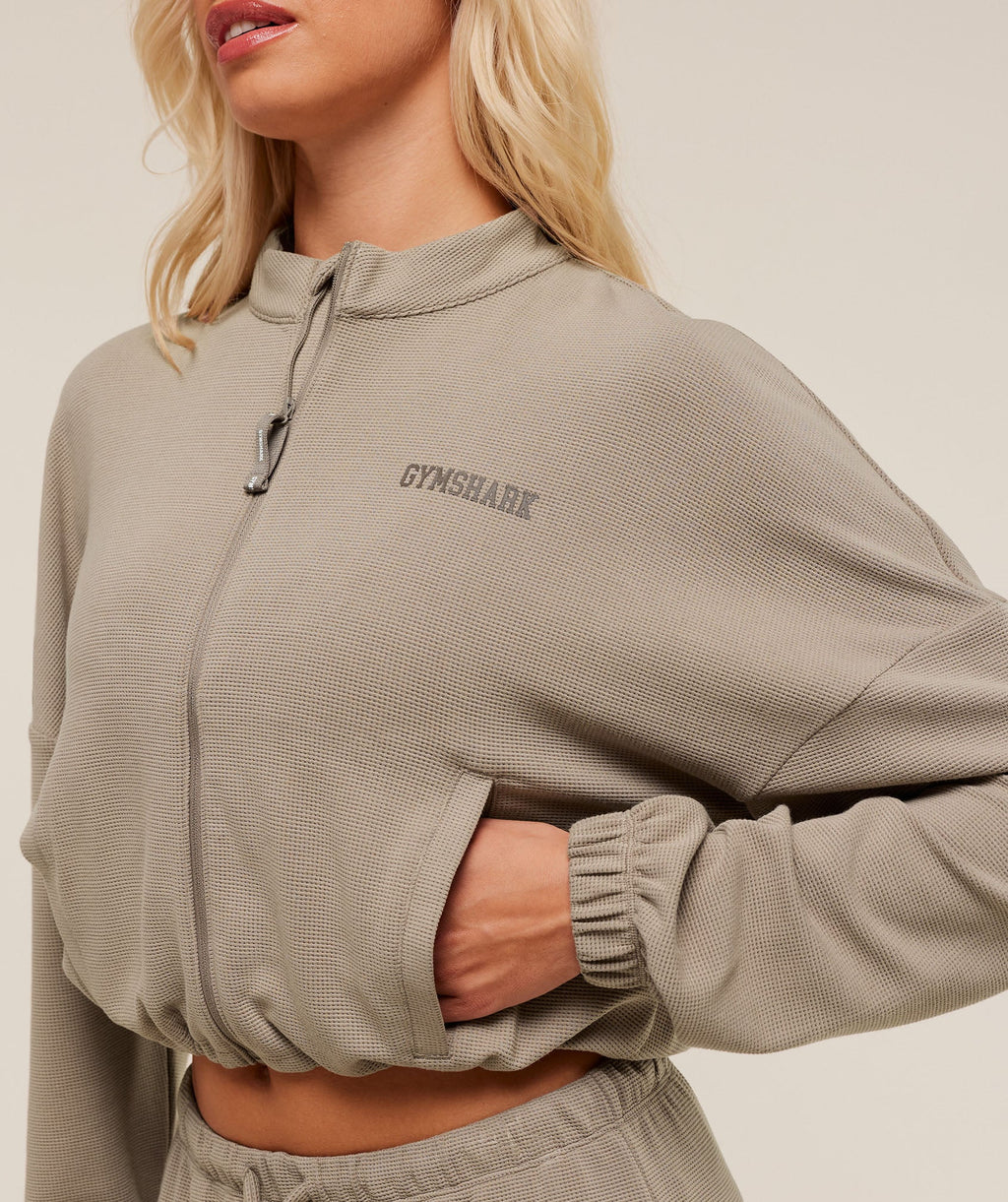 gymshark-waffle-midi-zip-up-jacket-jackets-outerwear-brown-aw25