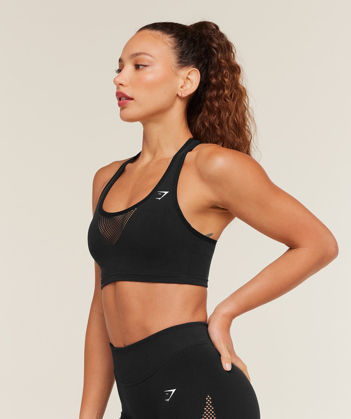 gymshark-warp-sports-bra-sports-bras