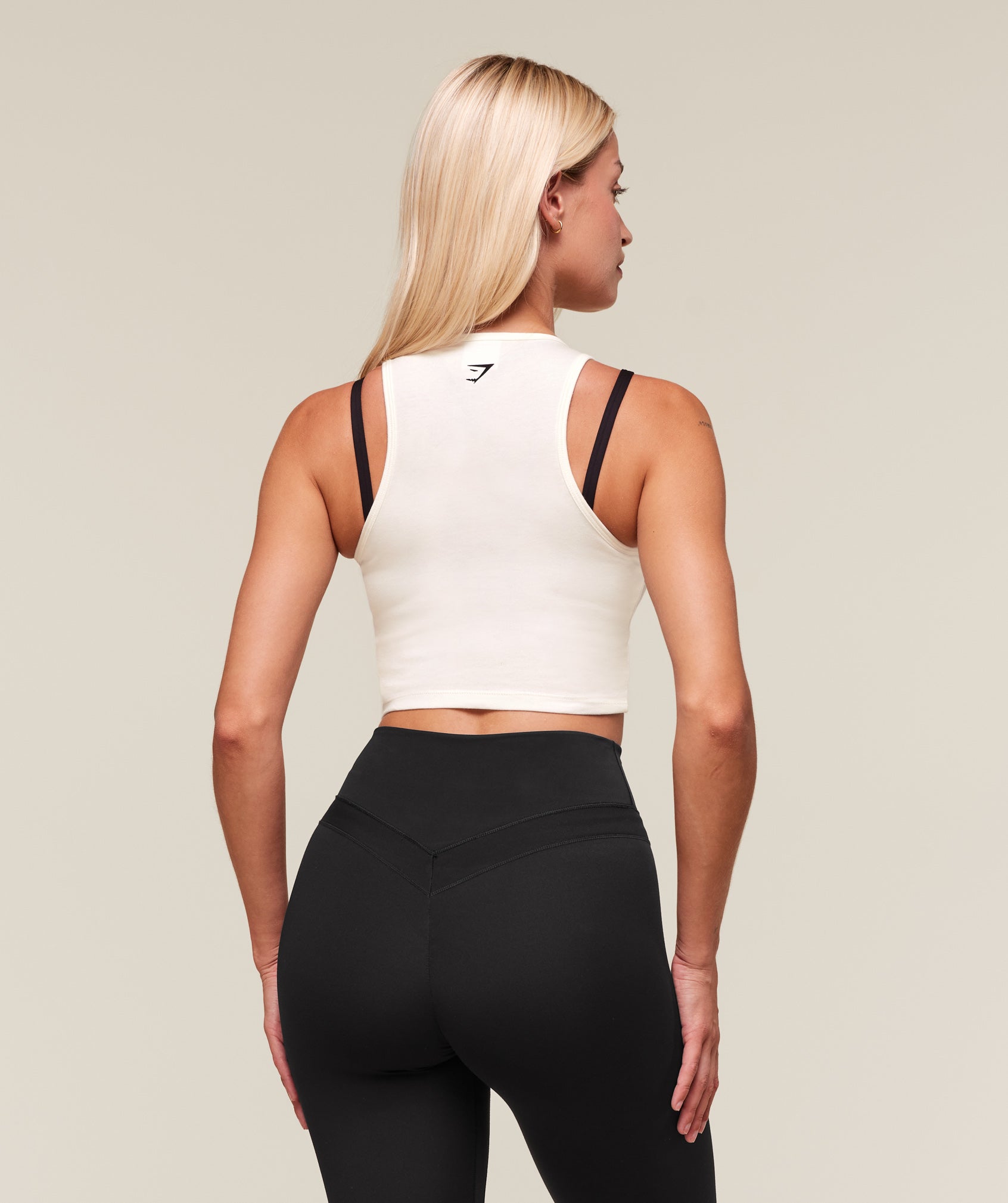gymshark-we-do-gym-graphic-cropped-tank-crop-tops-white-ss25