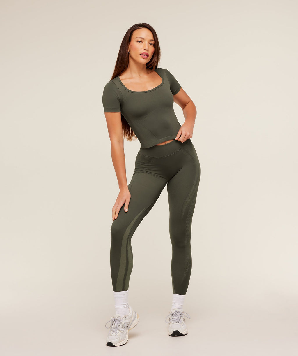 gymshark-weekend-seamless-short-sleeve-top-ss-tops