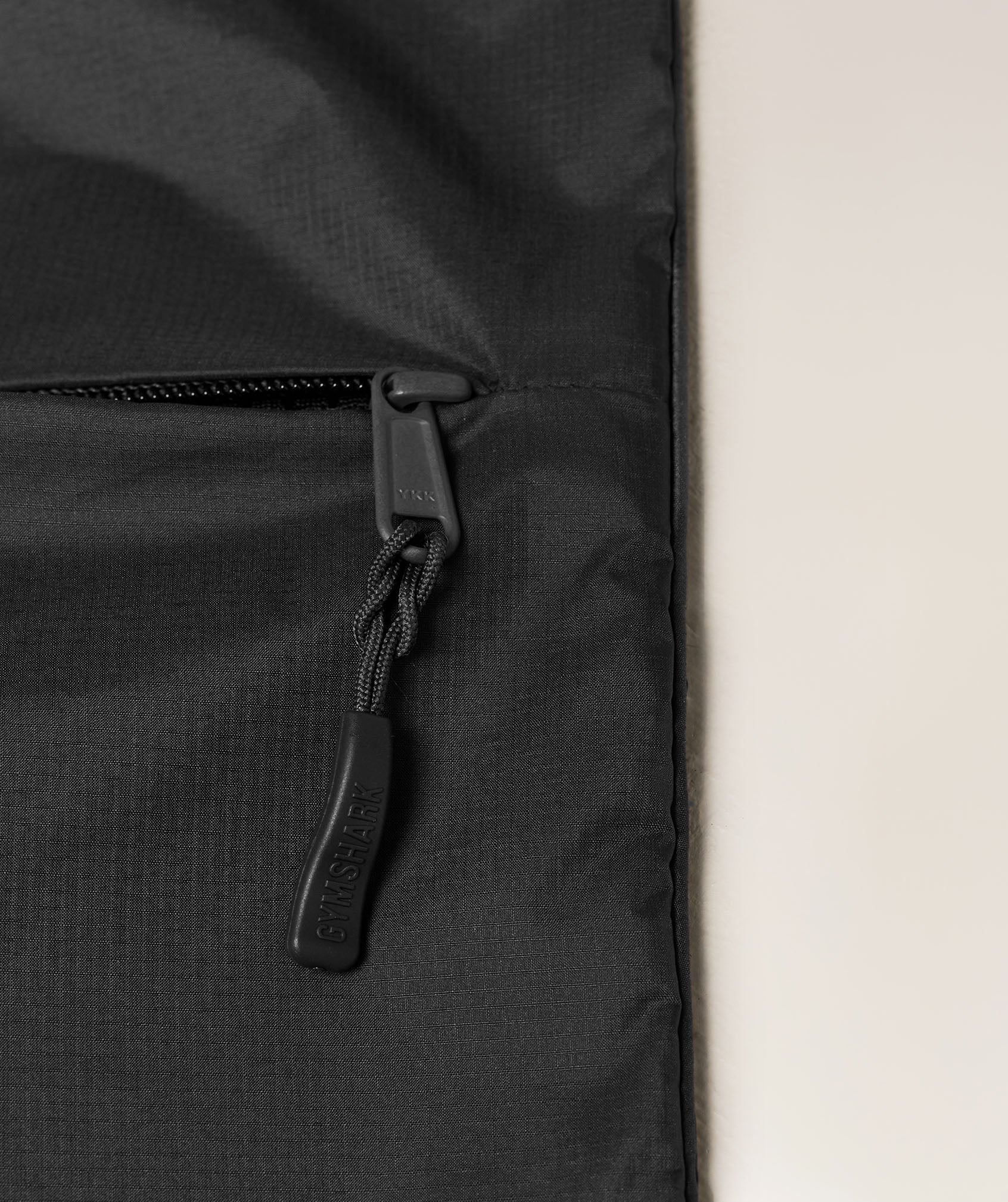 gymshark-wet-kit-bag-bags-grey-ss25-1