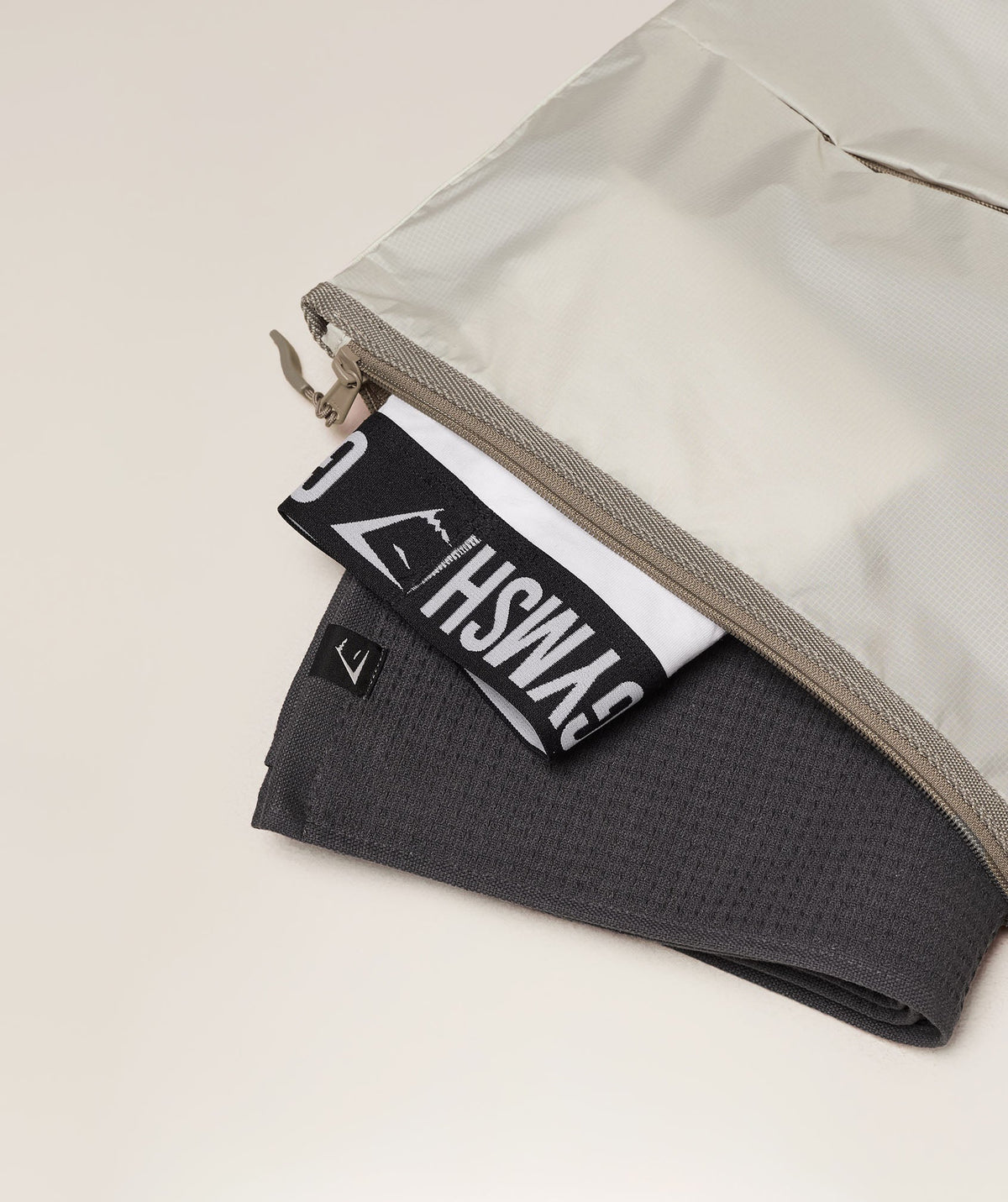 gymshark-wet-kit-bag-bags-grey-ss25