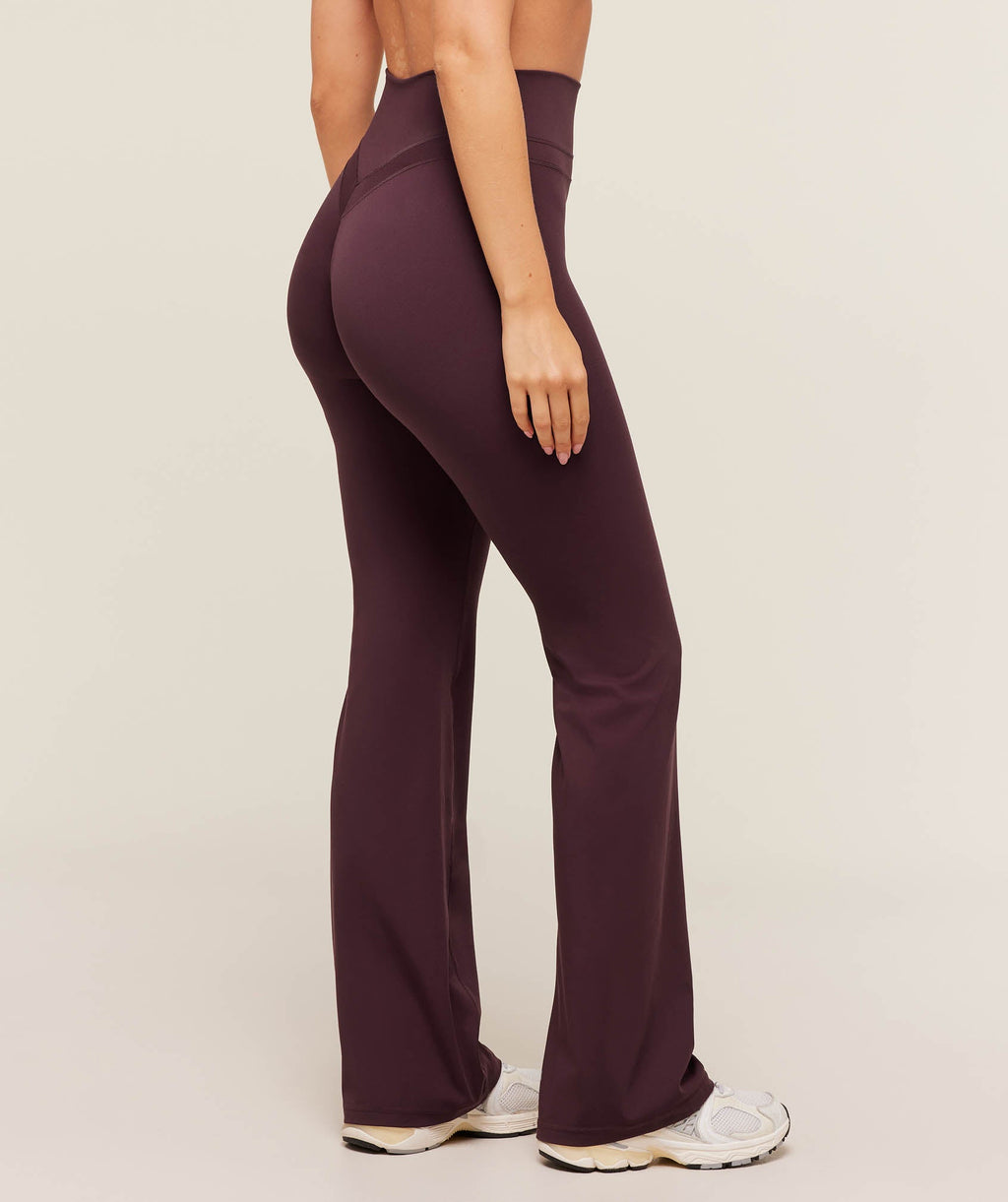 gymshark-gymshark-x-whitney-simmons-flared-leggings-leggings-purple-aw25
