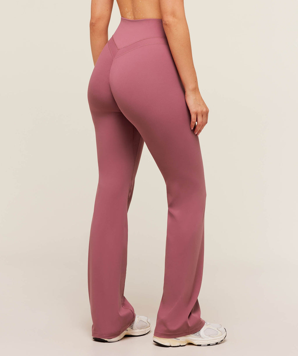 gymshark-gymshark-x-whitney-simmons-flared-leggings-leggings-pink-aw25-1
