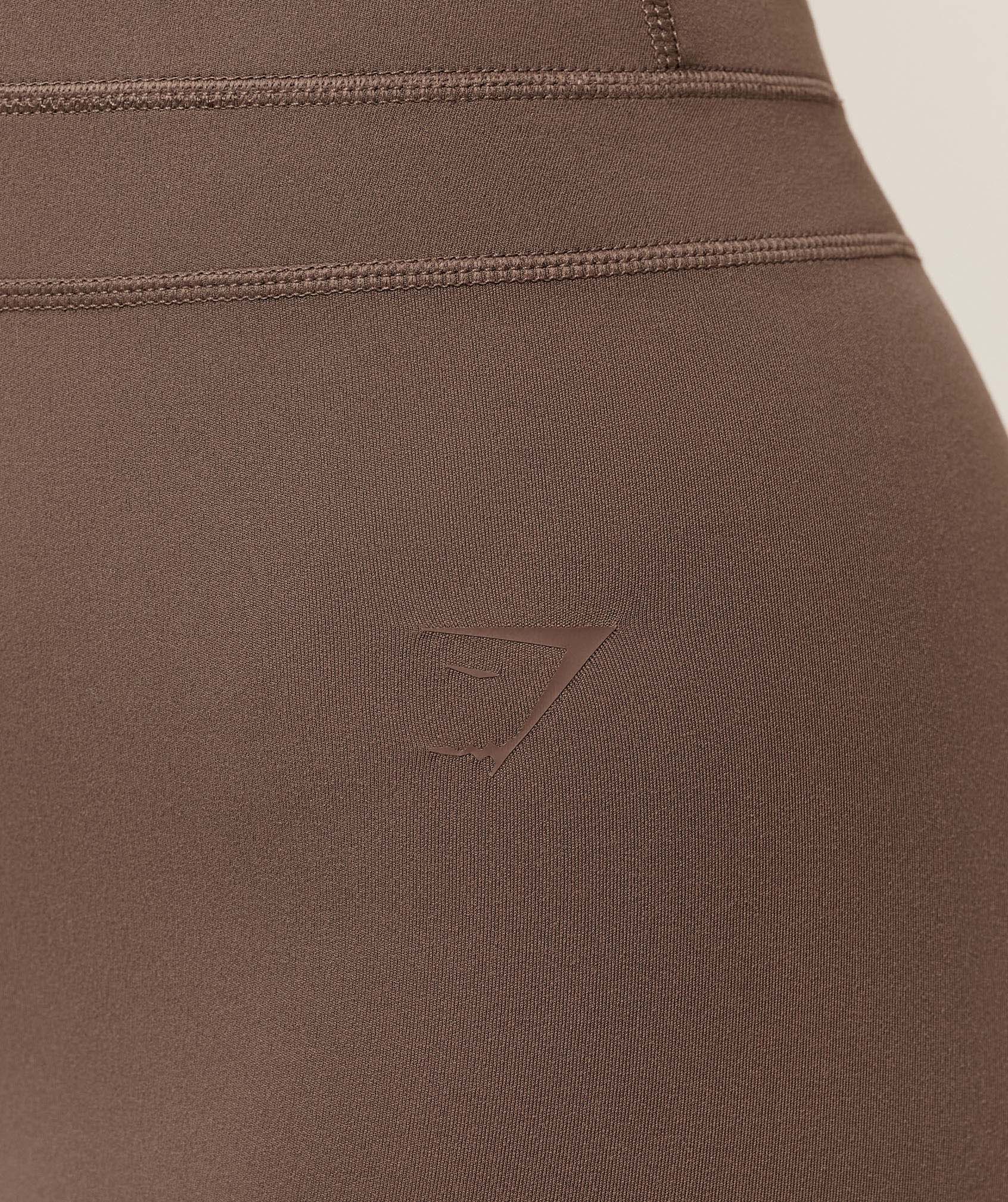 gymshark-gymshark-x-whitney-simmons-short-flared-leggings-leggings-brown-aw25