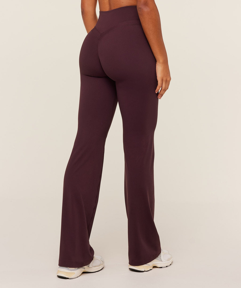 gymshark-gymshark-x-whitney-simmons-tall-flared-leggings-leggings-purple-aw25
