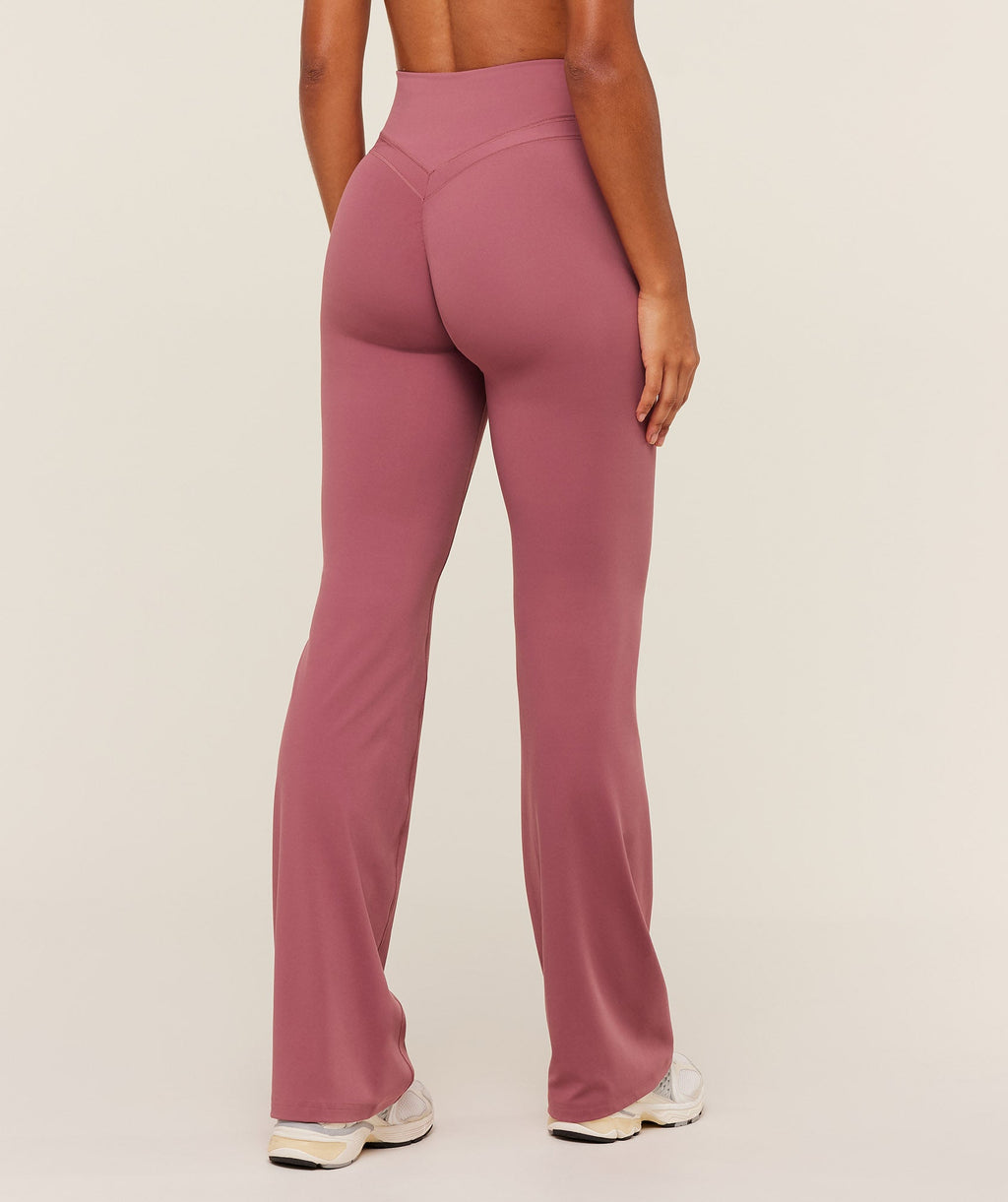gymshark-gymshark-x-whitney-simmons-tall-flared-leggings-leggings-pink-aw25