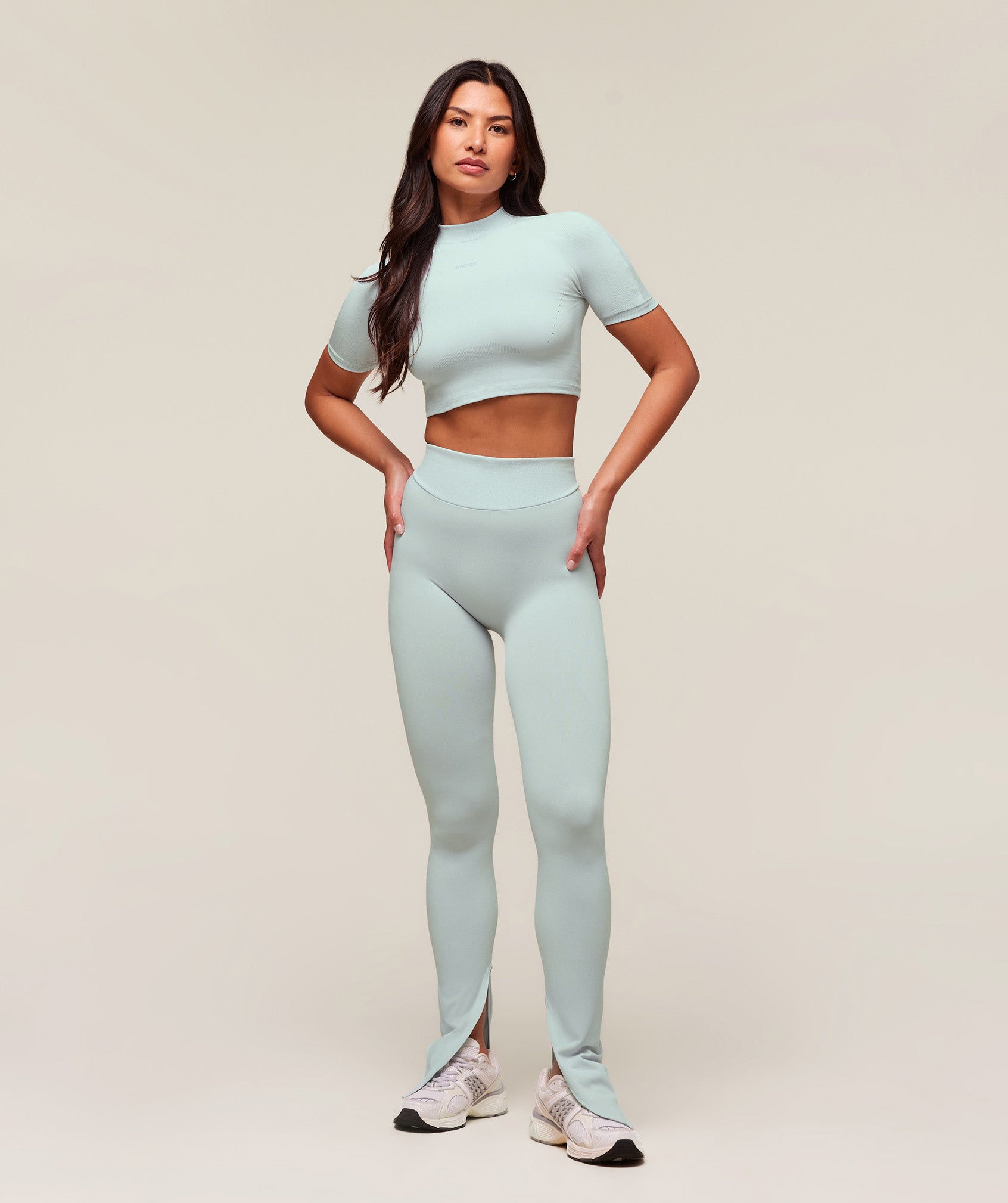gymshark-everywear-warp-knit-flare-legging-leggings-blue-ss24