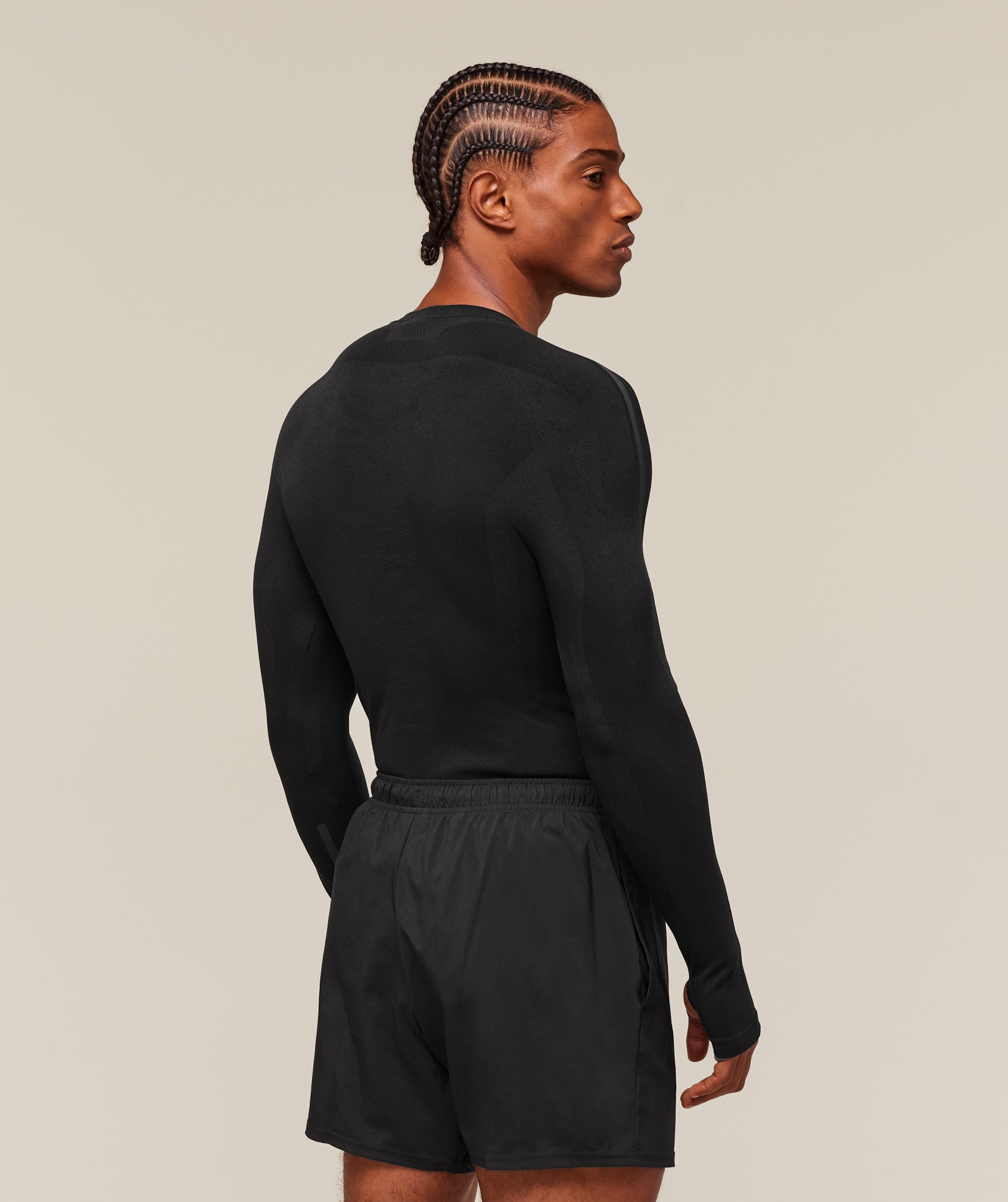 gymshark-everywear-warp-knit-ls-t-shirt-ls-tops-black-ss24