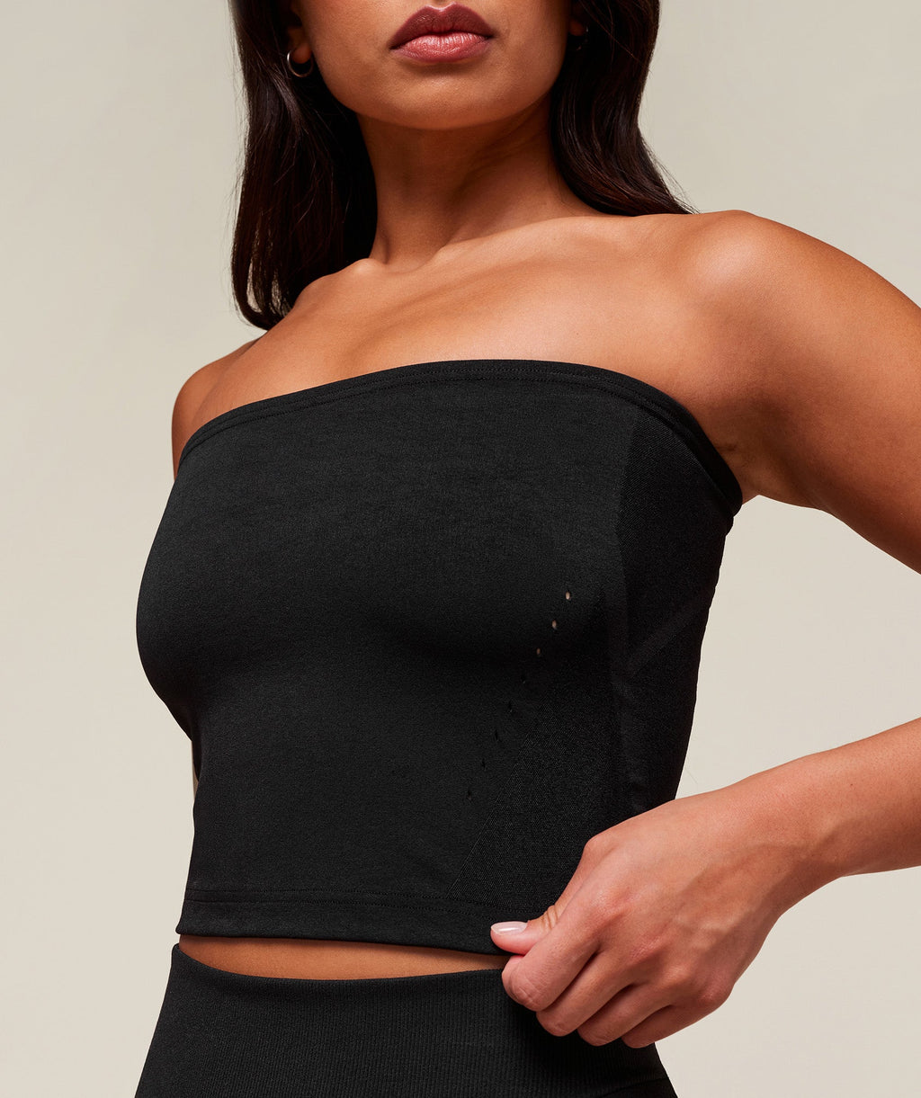 gymshark-everywear-warp-knit-tube-top-crop-tops-black-ss24