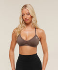 gymshark-minimal-sports-bra-sports-bras-brown-aw25