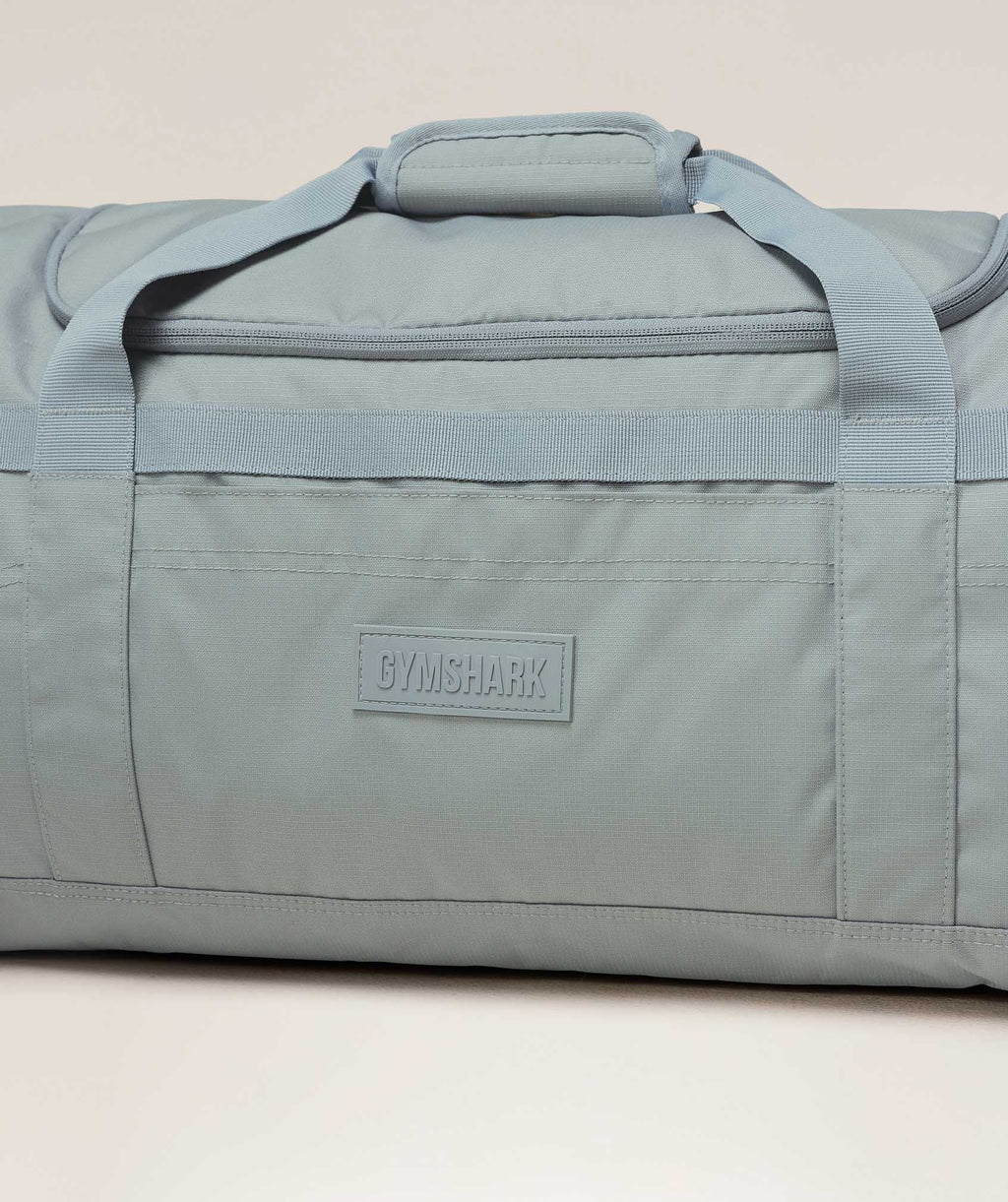 gymshark-active-holdall-medium-bags-grey-aw25